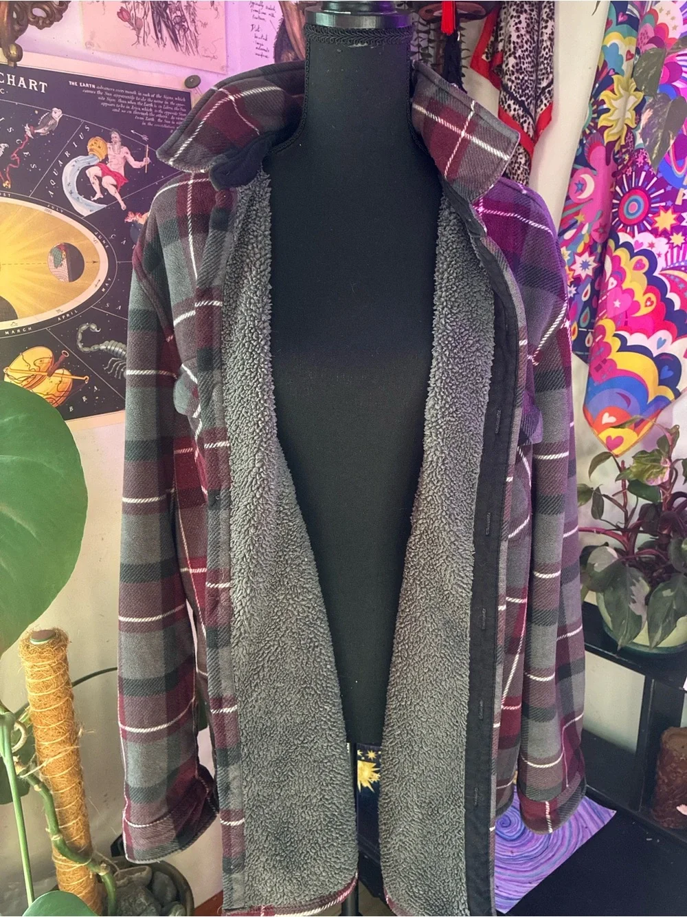 Plaid Sherpa-Lined Hooded Flannel Jacket - Gray & Burgundy